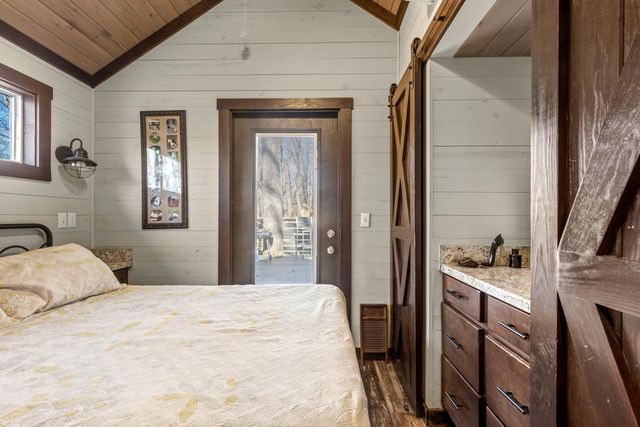 210 Mountain Laurel Lane, Monteagle, TN 37356