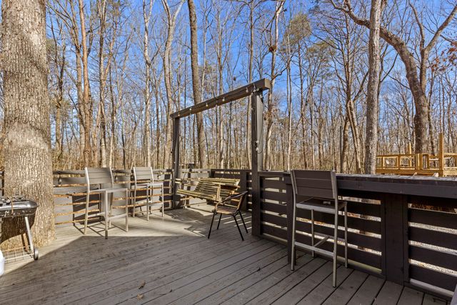 210 Mountain Laurel Lane, Monteagle, TN 37356