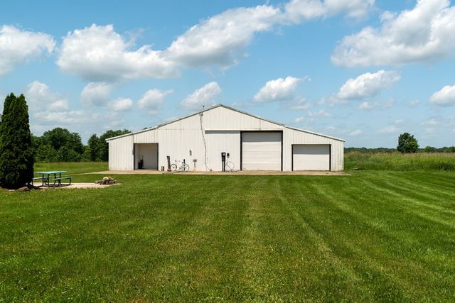 1729 MEADVILLE Road, Titusville, PA 16354