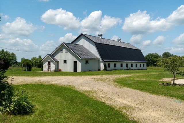 1729 MEADVILLE Road, Titusville, PA 16354