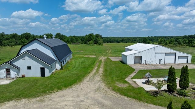 1729 MEADVILLE Road, Titusville, PA 16354