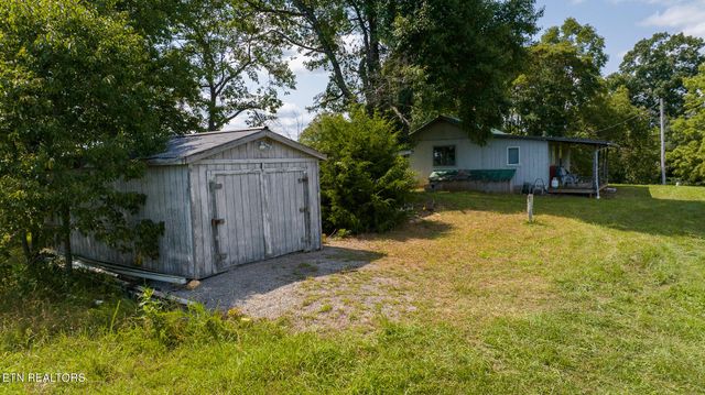 687 Big Springs Rd, Eidson, TN 37731