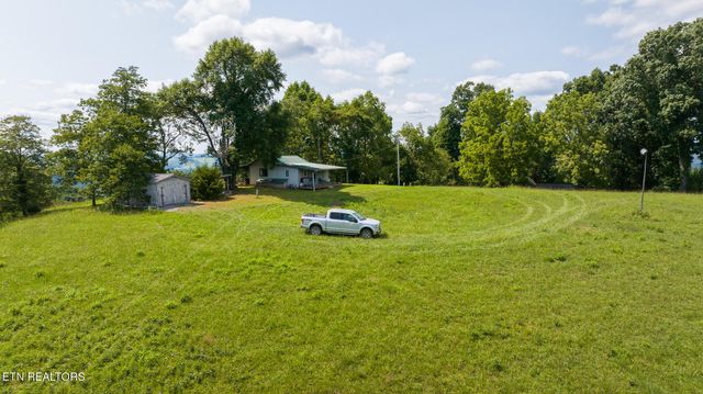687 Big Springs Rd, Eidson, TN 37731
