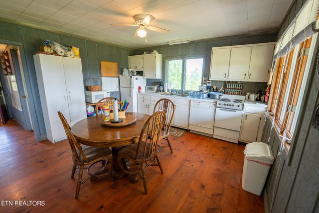 687 Big Springs Rd, Eidson, TN 37731