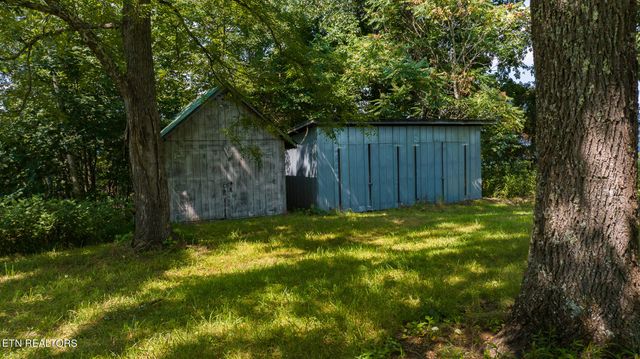 687 Big Springs Rd, Eidson, TN 37731