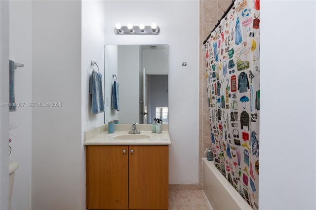 1009 SW 144th Ave 2701, Pembroke Pines, FL 33027