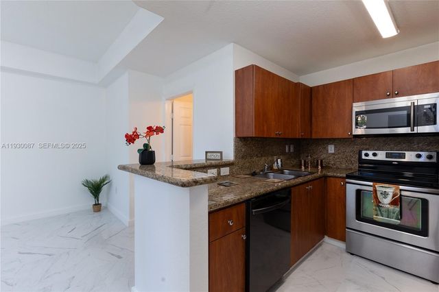 1009 SW 144th Ave 2701, Pembroke Pines, FL 33027