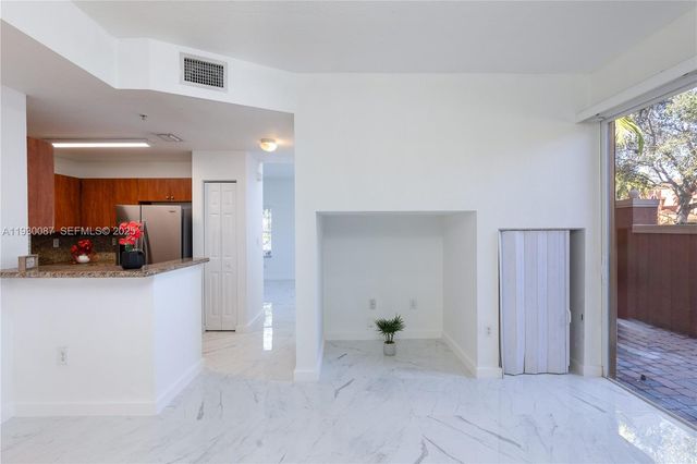 1009 SW 144th Ave 2701, Pembroke Pines, FL 33027