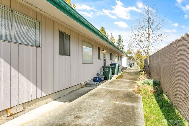 3340 Cherrywood Avenue, Bellingham, WA 98225
