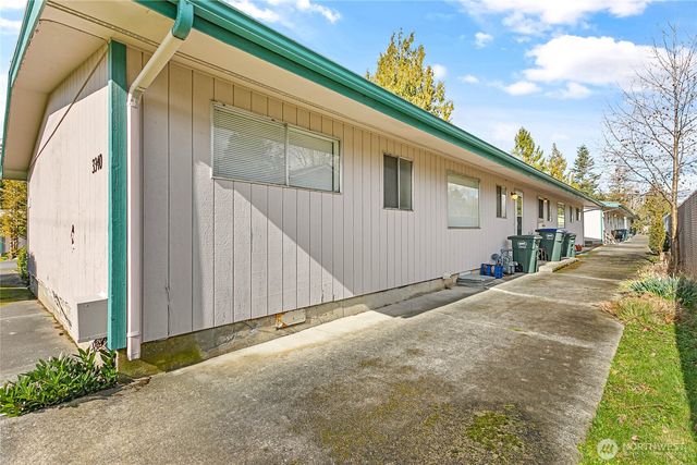 3340 Cherrywood Avenue, Bellingham, WA 98225