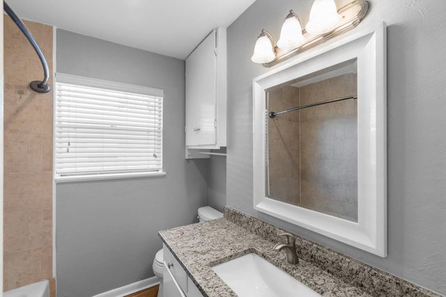 2205 Lanier DR B, Austin, TX 78757