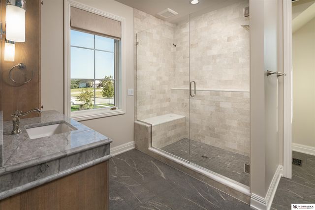 7100 NW 3rd Street, Lincoln, NE 68521