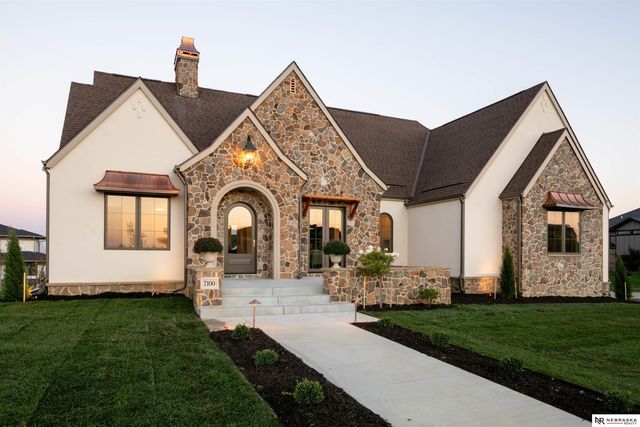 7100 NW 3rd Street, Lincoln, NE 68521