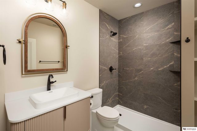 7100 NW 3rd Street, Lincoln, NE 68521