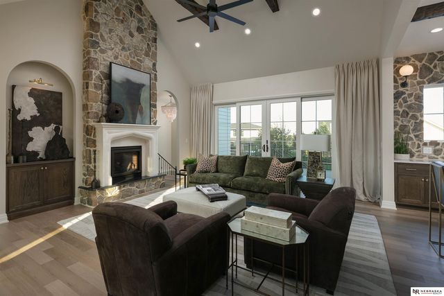 7100 NW 3rd Street, Lincoln, NE 68521