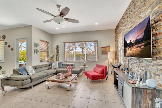 553 Gazetta Way, West Palm Beach, FL 33413