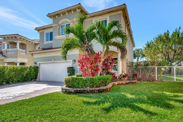 553 Gazetta Way, West Palm Beach, FL 33413