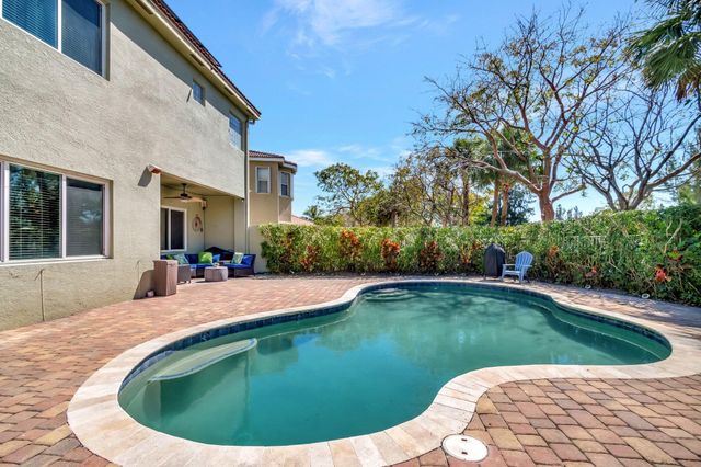 553 Gazetta Way, West Palm Beach, FL 33413