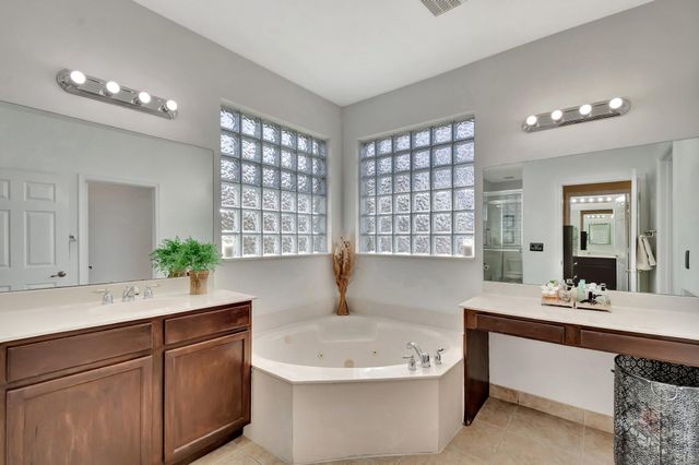 553 Gazetta Way, West Palm Beach, FL 33413