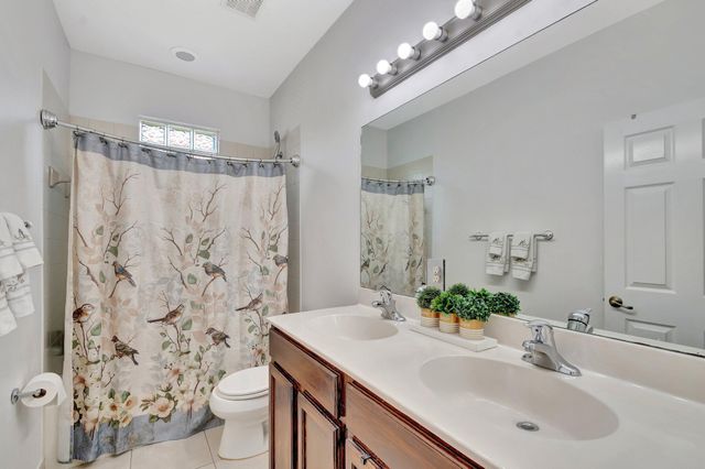 553 Gazetta Way, West Palm Beach, FL 33413