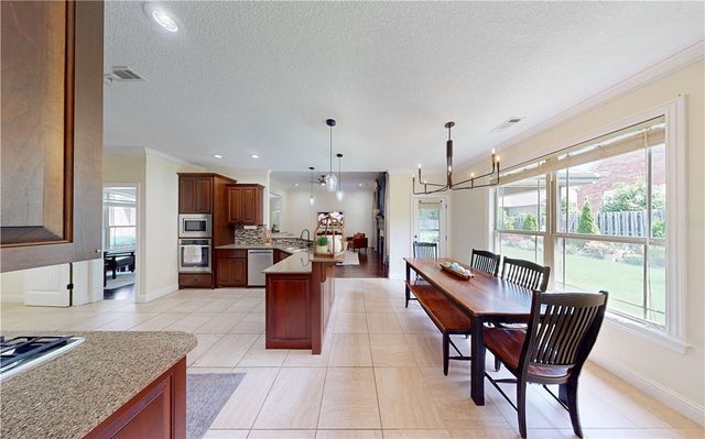 5401 S 61st Street, Rogers, AR 72758