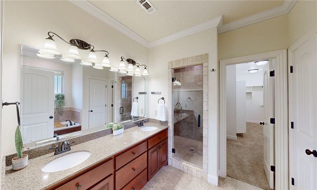 5401 S 61st Street, Rogers, AR 72758