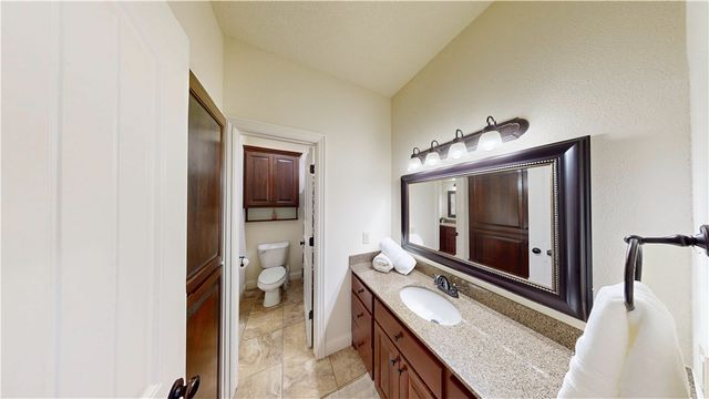 5401 S 61st Street, Rogers, AR 72758
