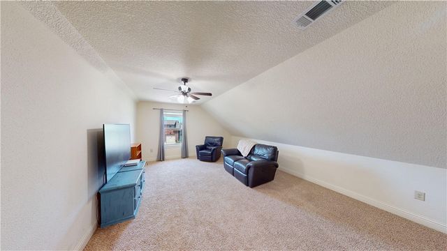 5401 S 61st Street, Rogers, AR 72758