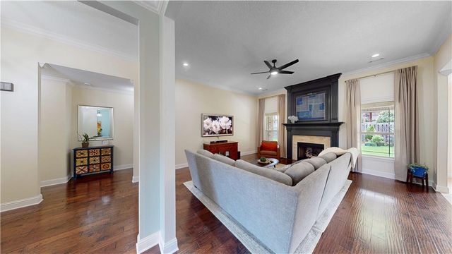 5401 S 61st Street, Rogers, AR 72758