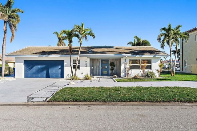 1984 KANSAS AVENUE NE, St Petersburg, FL 33703