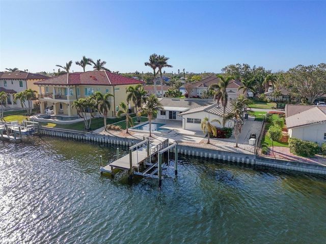 1984 KANSAS AVENUE NE, St Petersburg, FL 33703