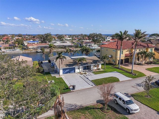 1984 KANSAS AVENUE NE, St Petersburg, FL 33703