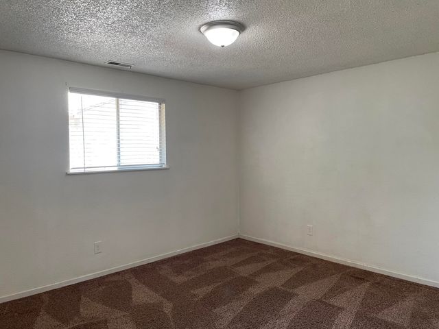 735 Kenyon Street, Medford, OR 97501