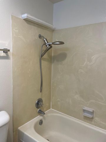 735 Kenyon Street, Medford, OR 97501