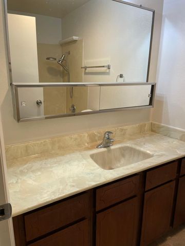 735 Kenyon Street, Medford, OR 97501