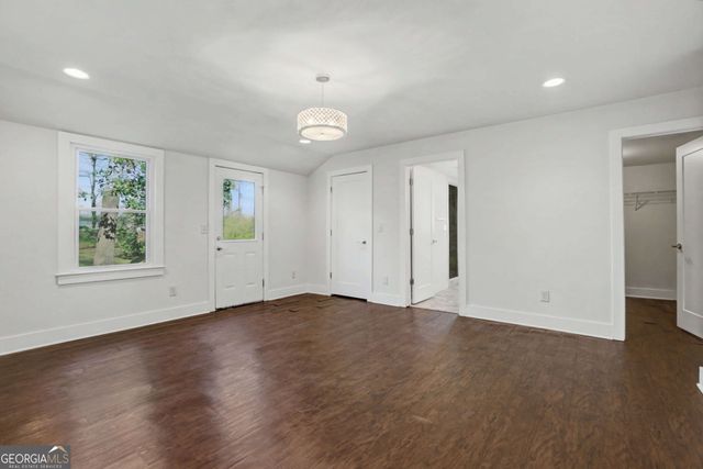 6570 Cherry Tree Lane NE, Sandy Springs, GA 30328