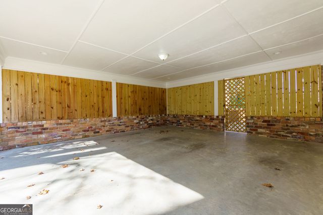 6570 Cherry Tree Lane NE, Sandy Springs, GA 30328