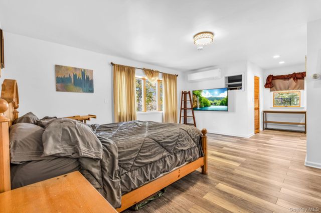 34 Steiner Drive, Mahopac, NY 10541