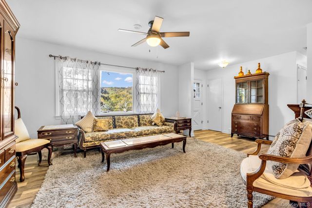 34 Steiner Drive, Mahopac, NY 10541