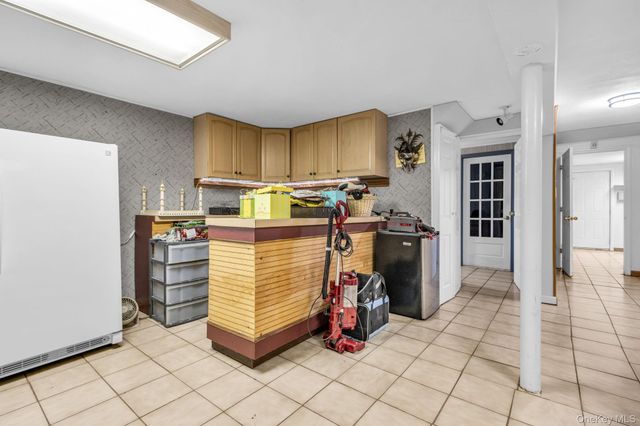 34 Steiner Drive, Mahopac, NY 10541