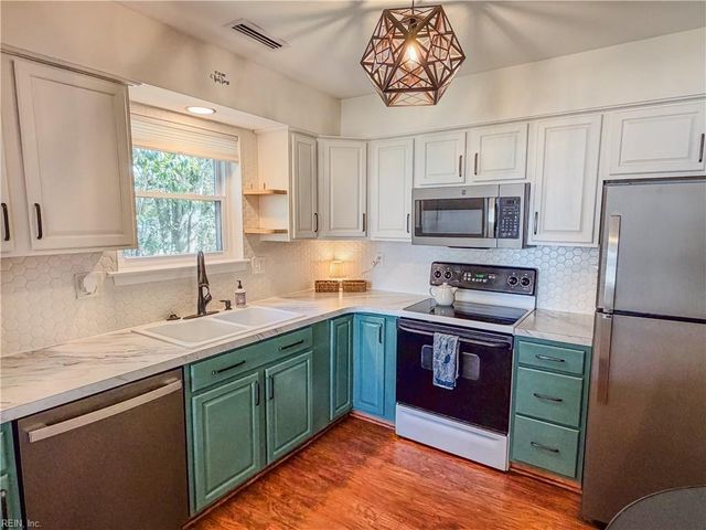 1743 Dylan DR, Virginia Beach, VA 23464