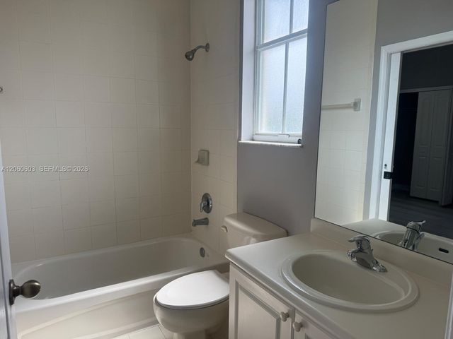 8091 W 36th Avenue 1, Hialeah, FL 33018