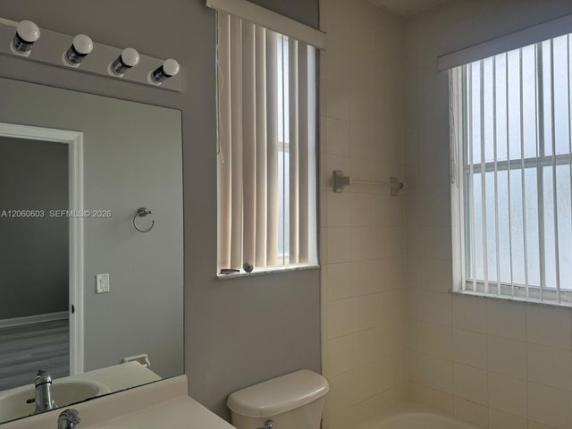 8091 W 36th Avenue 1, Hialeah, FL 33018