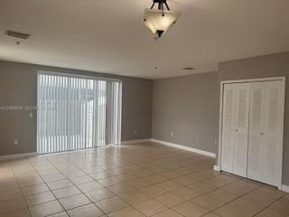 8091 W 36th Avenue 1, Hialeah, FL 33018