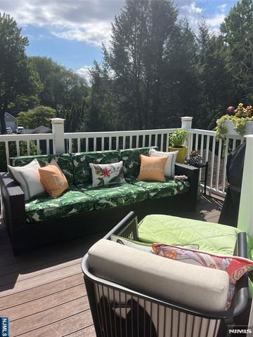 144 7th Street, Cresskill, NJ 07626