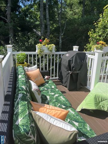 144 7th Street, Cresskill, NJ 07626
