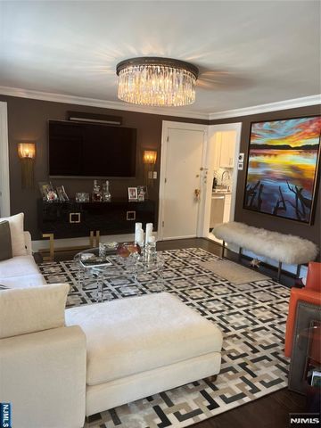 144 7th Street, Cresskill, NJ 07626