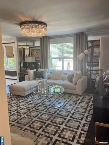 144 7th Street, Cresskill, NJ 07626