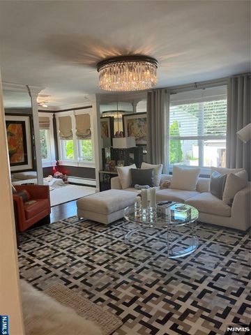144 7th Street, Cresskill, NJ 07626