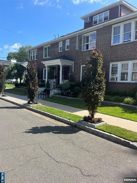144 7th Street, Cresskill, NJ 07626